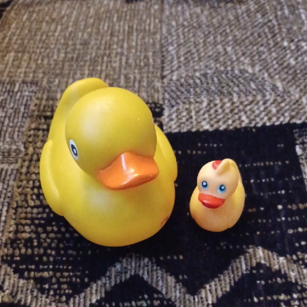 $4 Add-on Yellow Rubber Ducks - Set Of 2